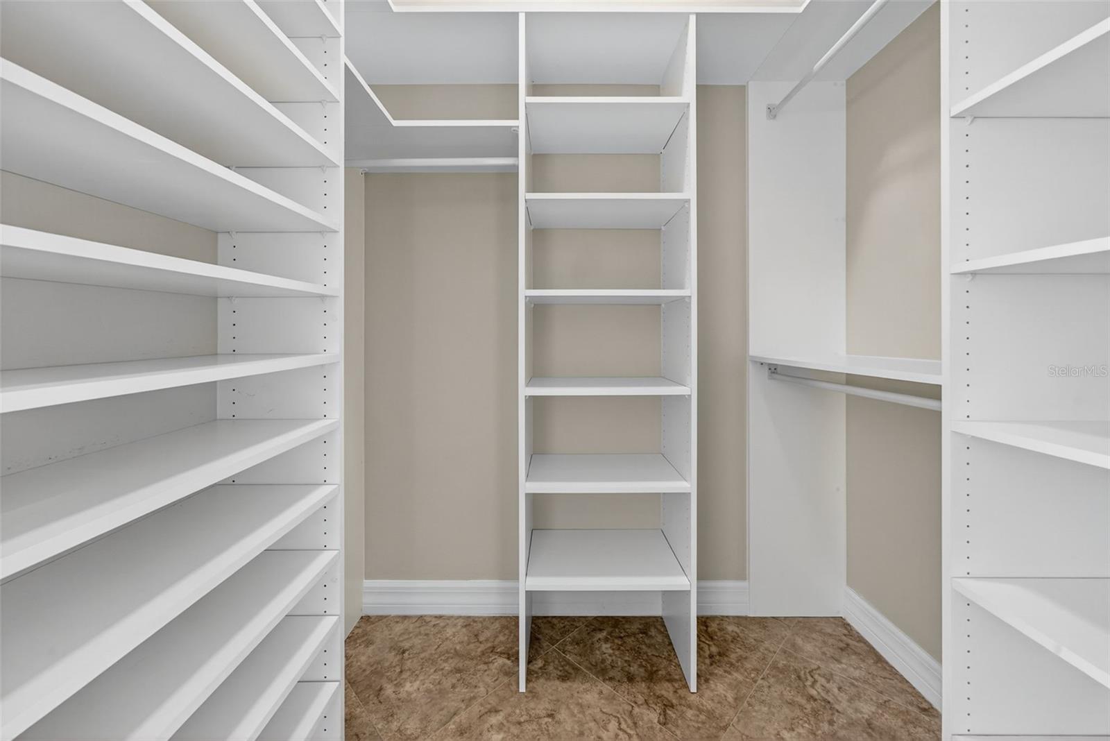 PHILLIPPI LANDINGS - Residential