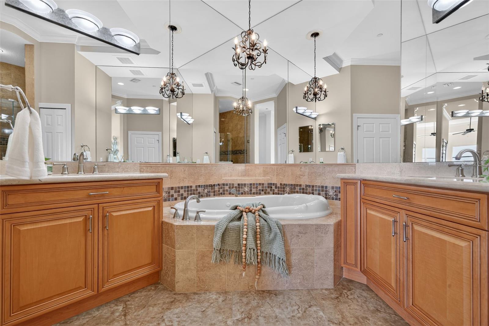 PHILLIPPI LANDINGS - Residential