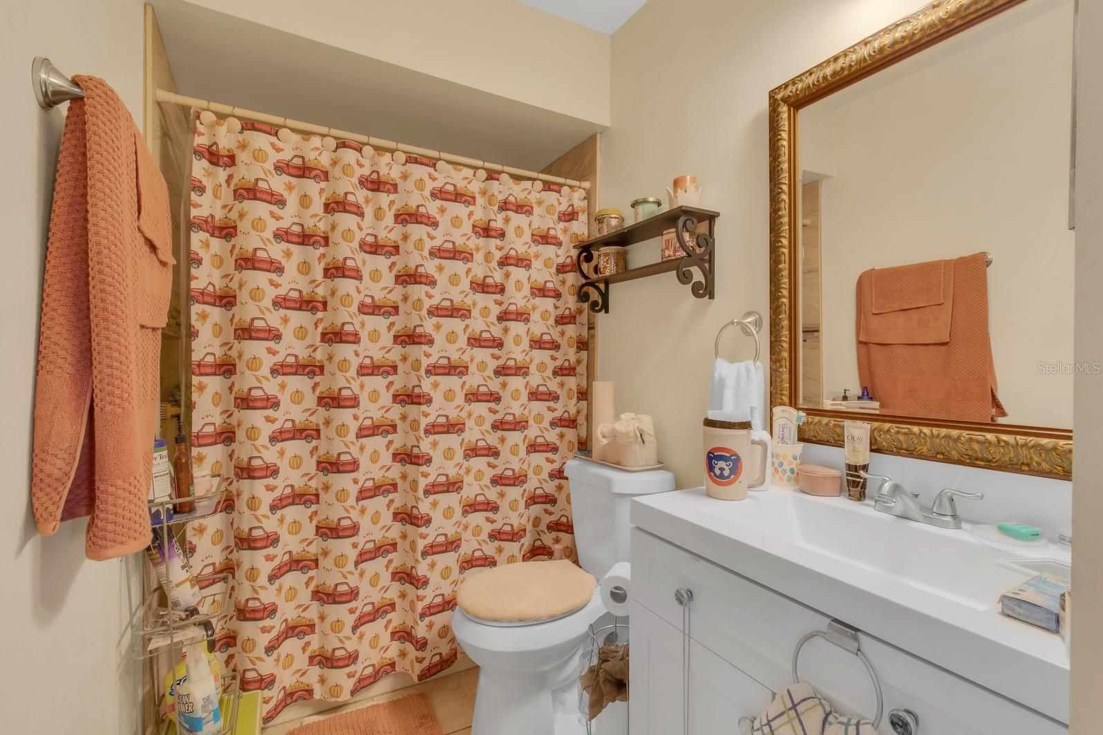 PINE SHADOWS CONDOMINIUM - Residential