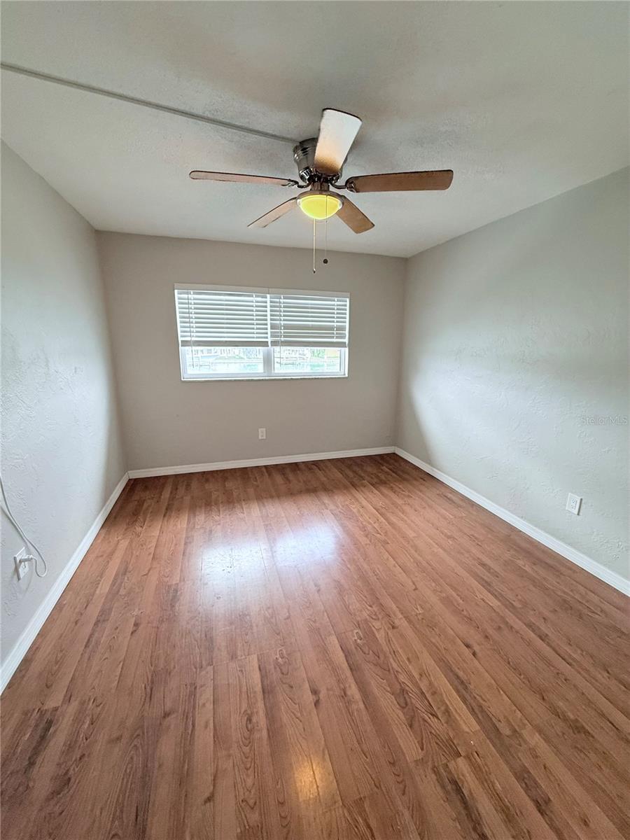 CAPRI ISLE SUB - Residential Lease