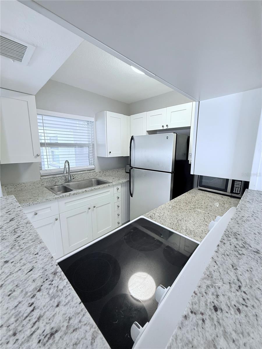 CAPRI ISLE SUB - Residential Lease