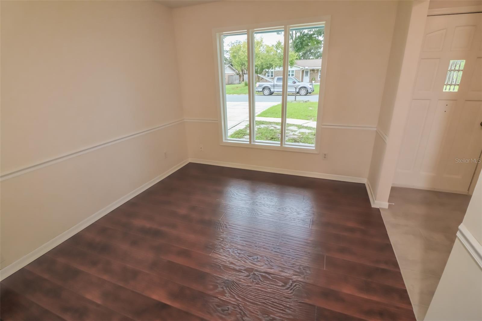 3442 RED OAK CIRCLE E