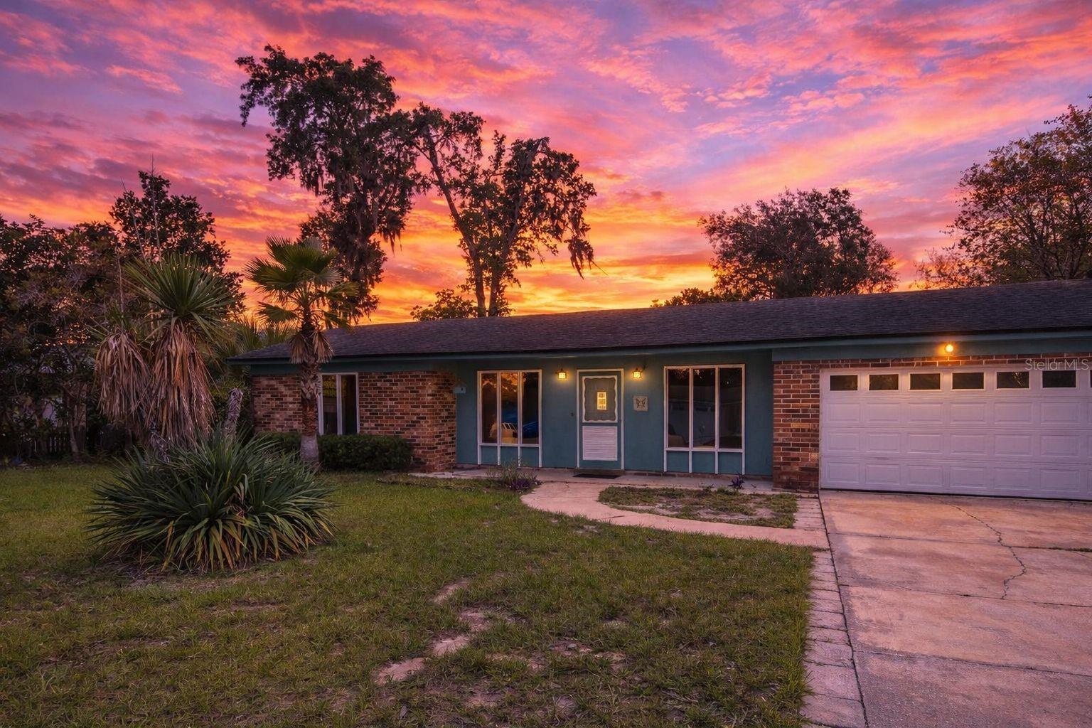 LAKESIDE ESTATES - Residential