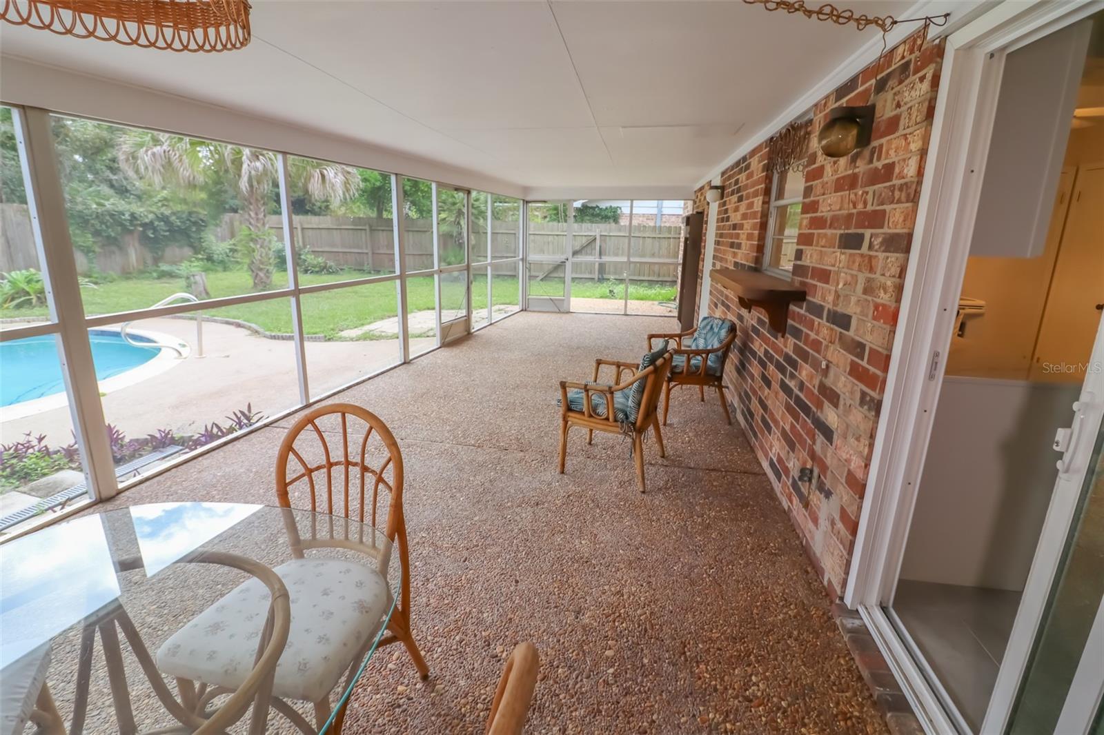 LAKESIDE ESTATES - Residential