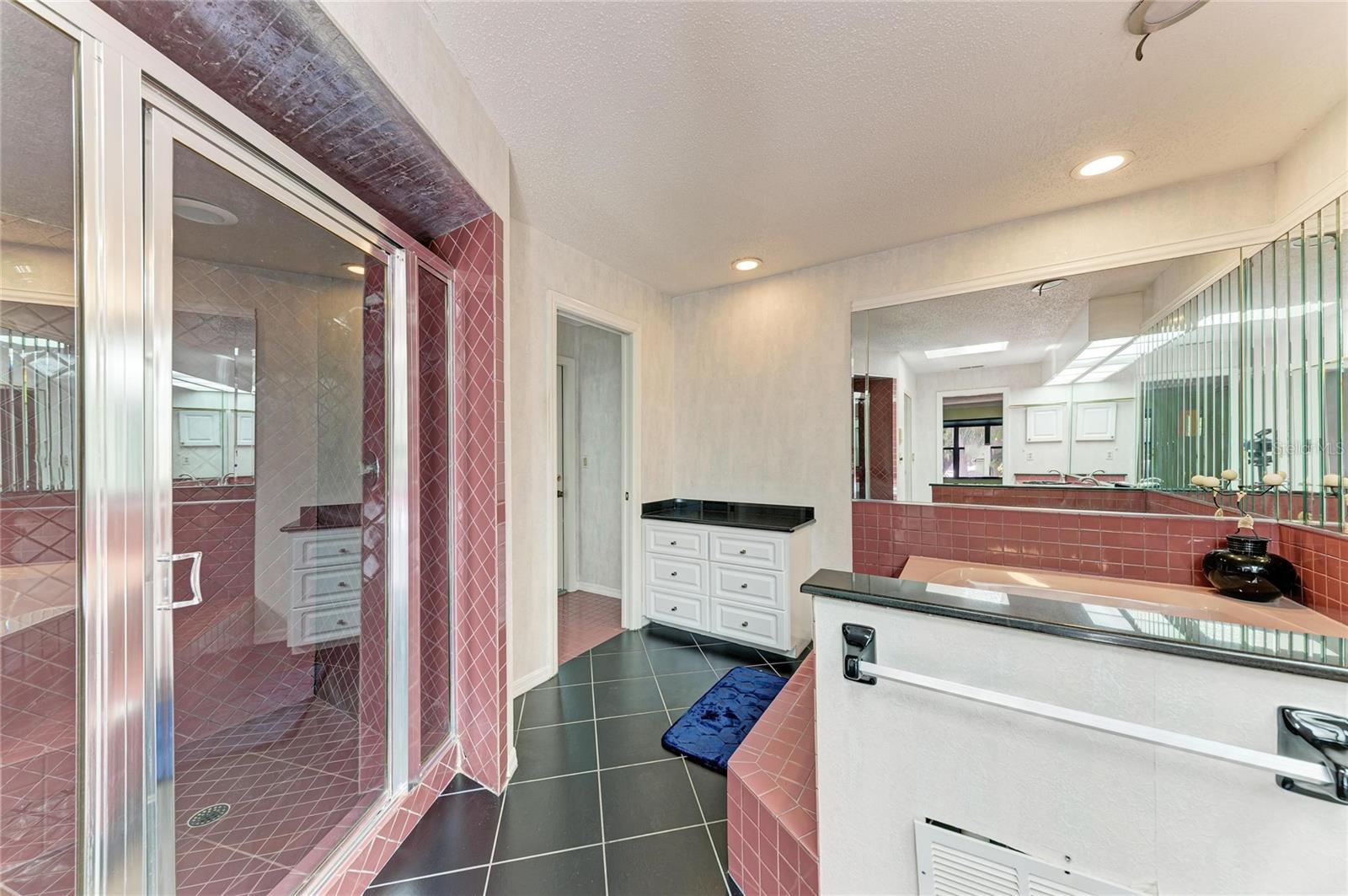 WOODLAND PARK - Residential
