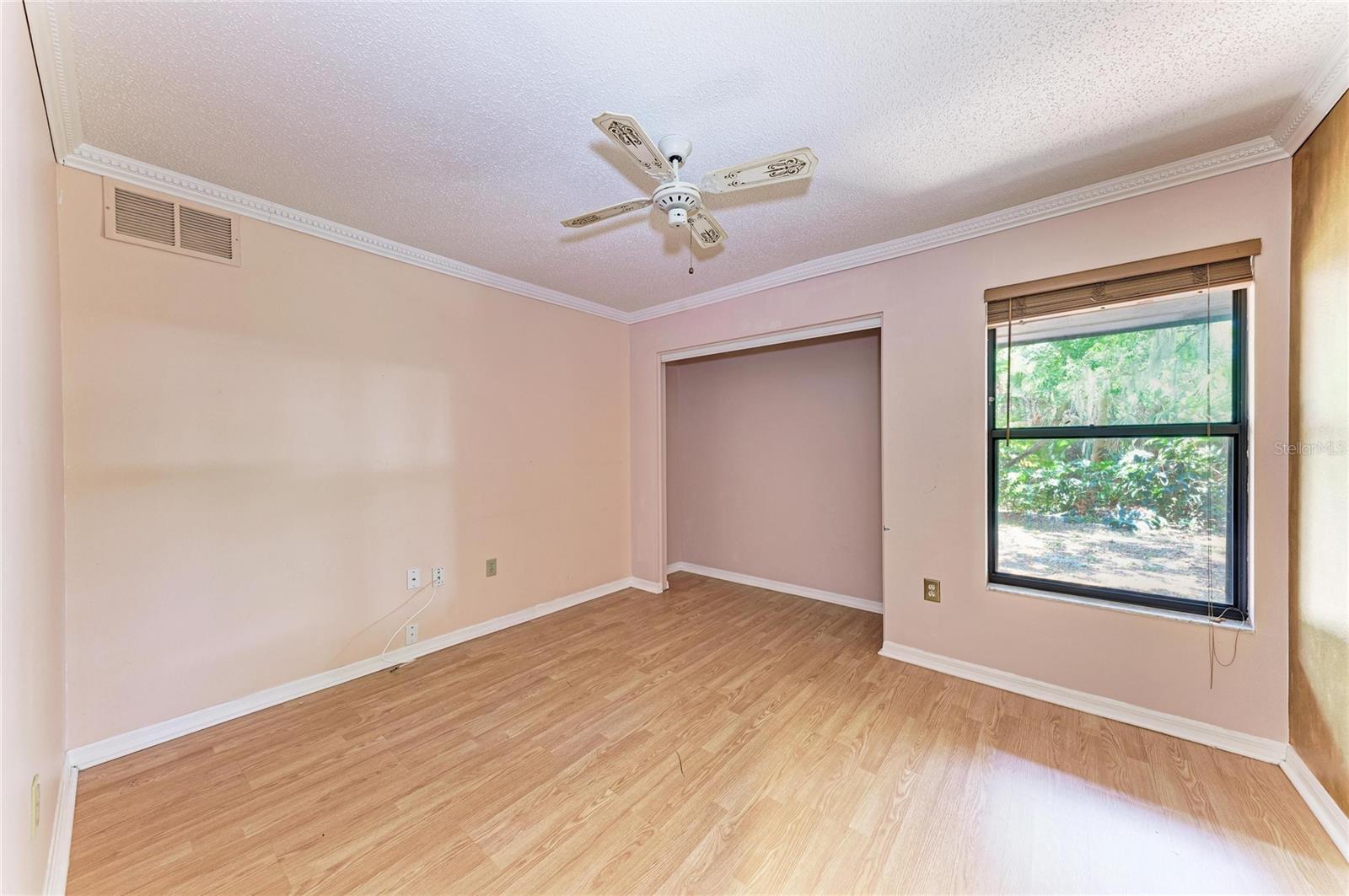 WOODLAND PARK - Residential