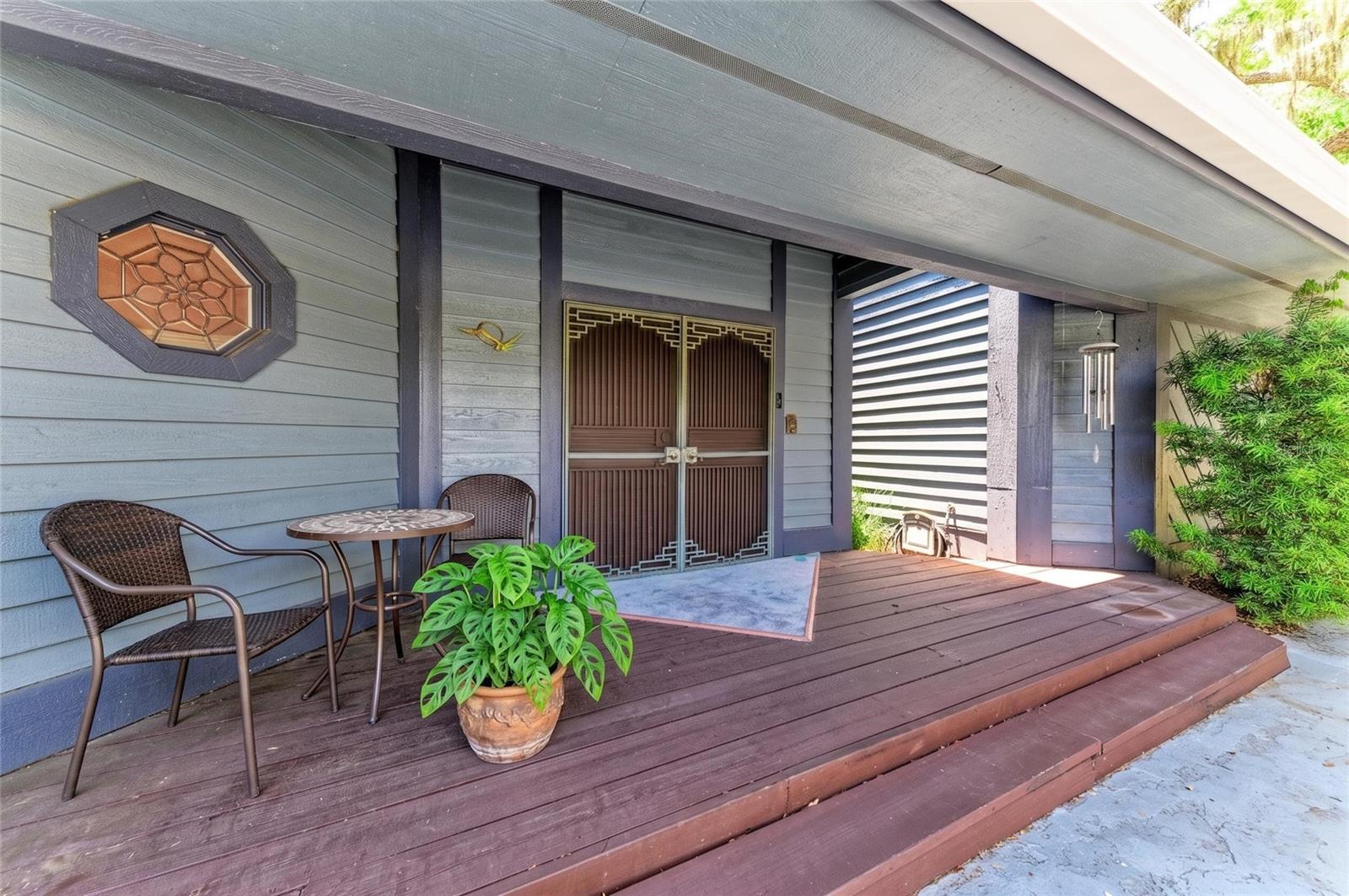 830 HAMMOCKWOOD COURT
