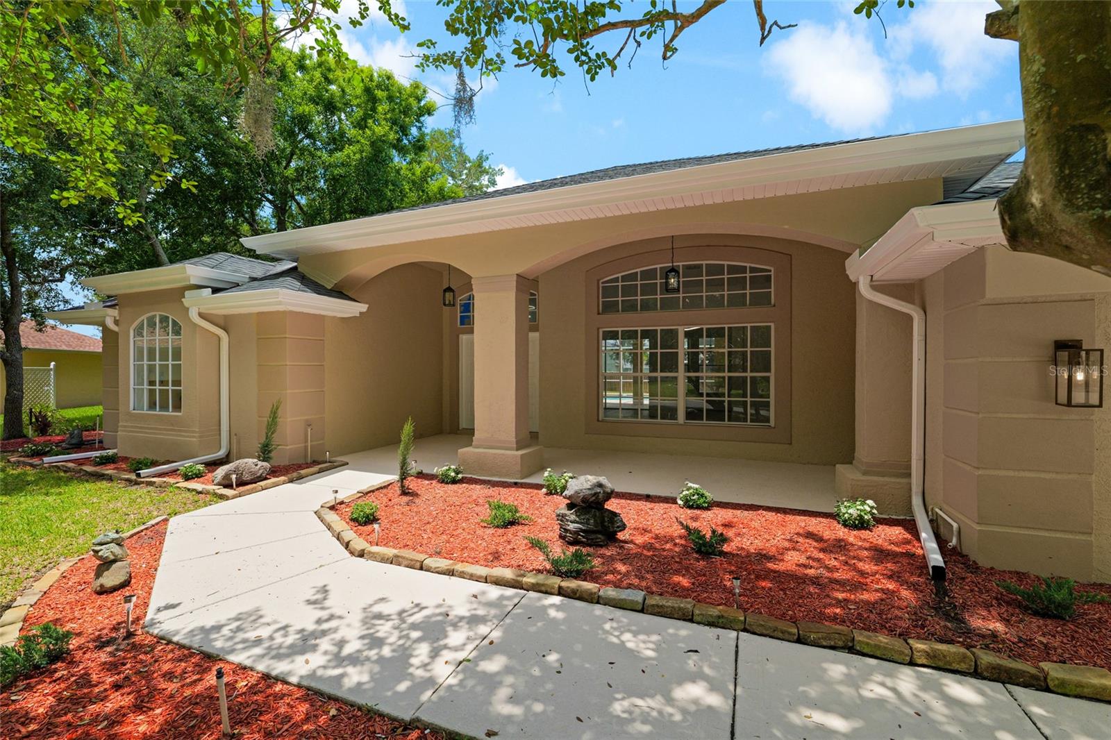 3519 SANDBURG LOOP