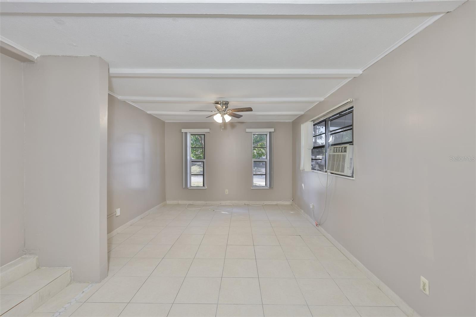 LAKE SHORE ESTATES - Residential Lease