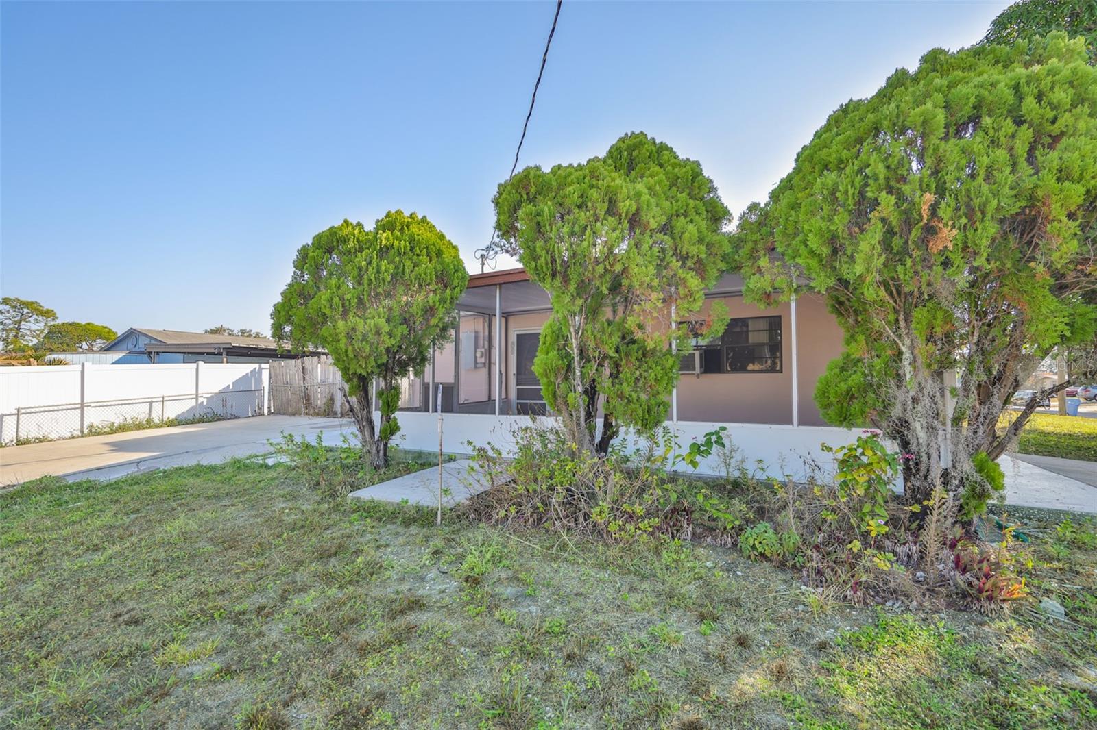 LAKE SHORE ESTATES - Residential Lease