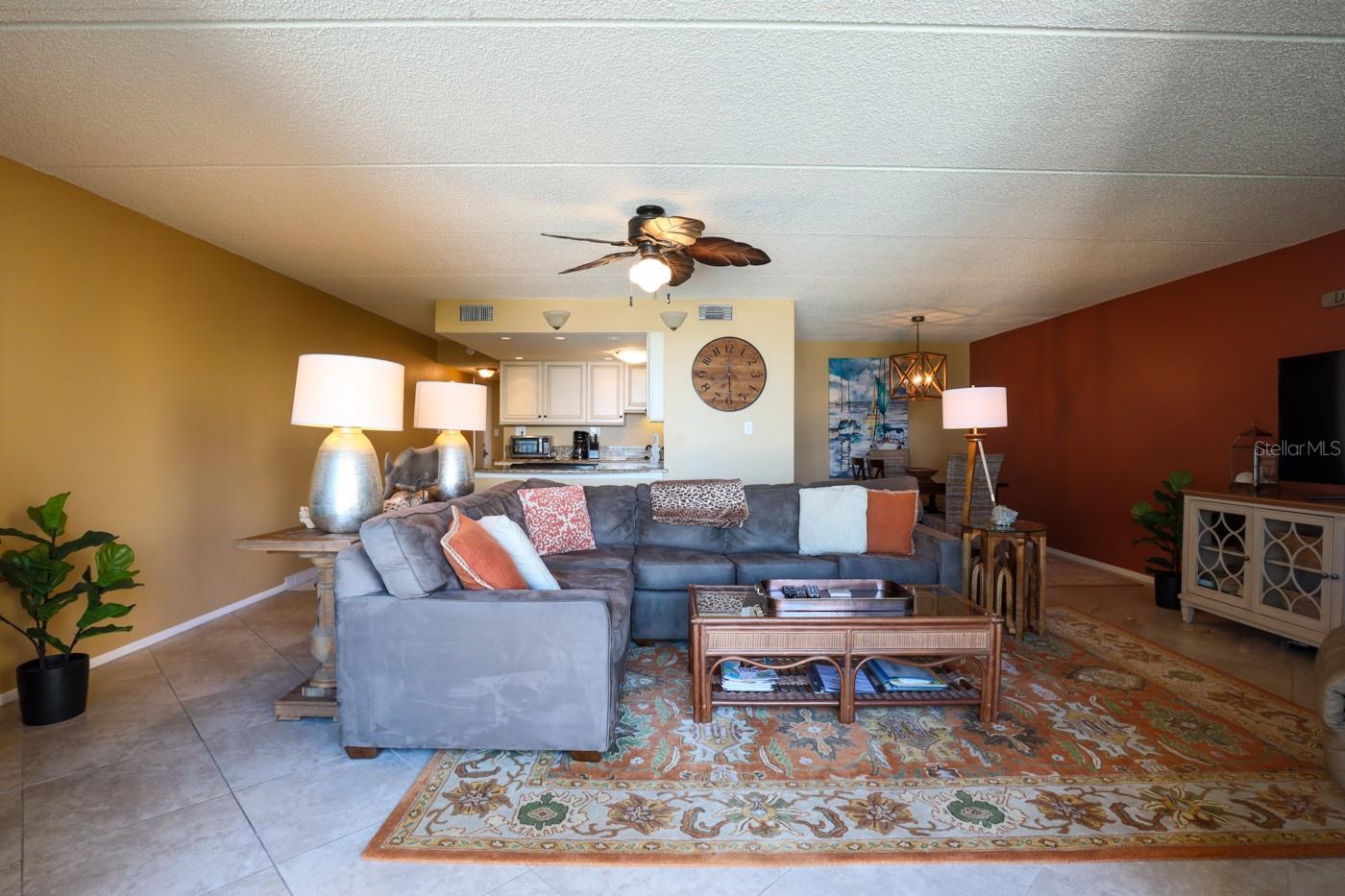 Pelican - Residential