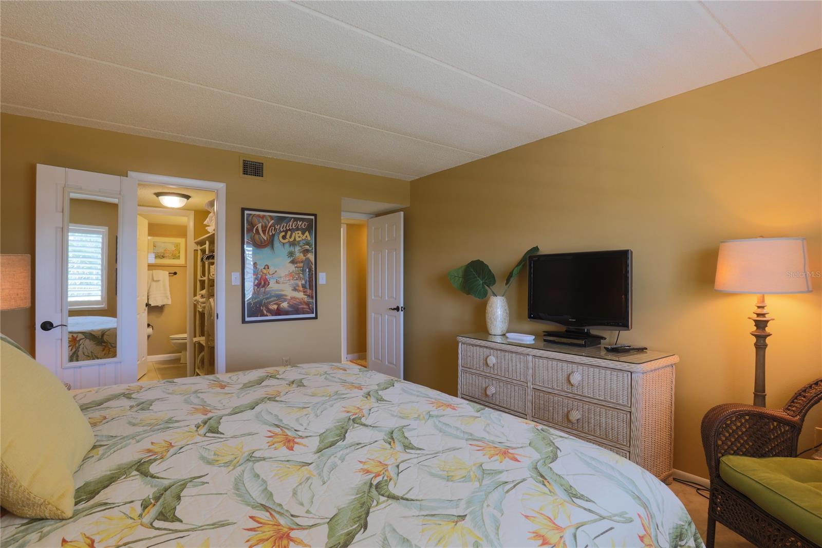 Pelican - Residential