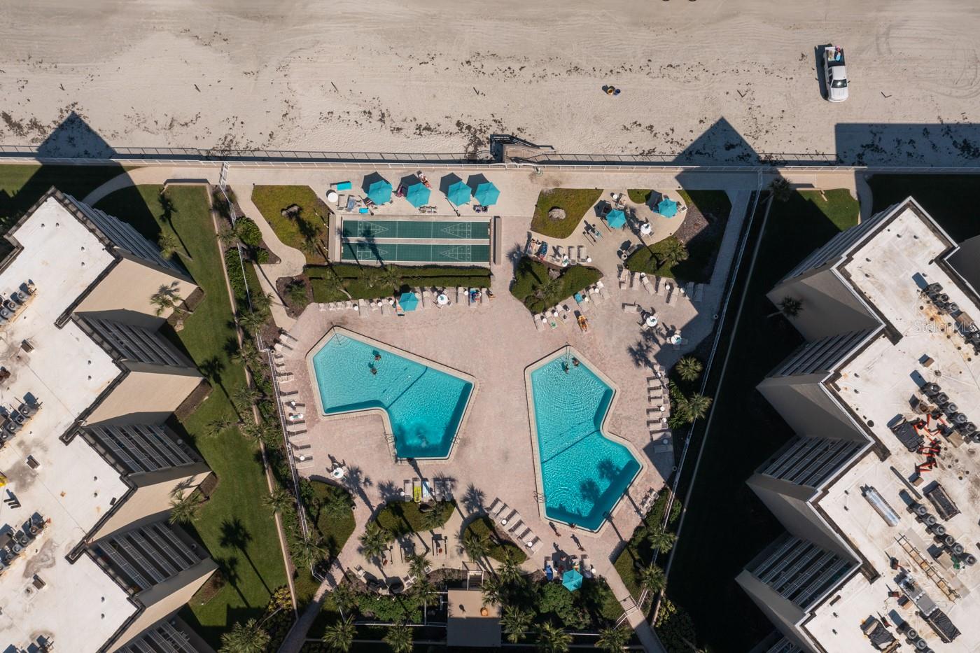 Pelican - Residential