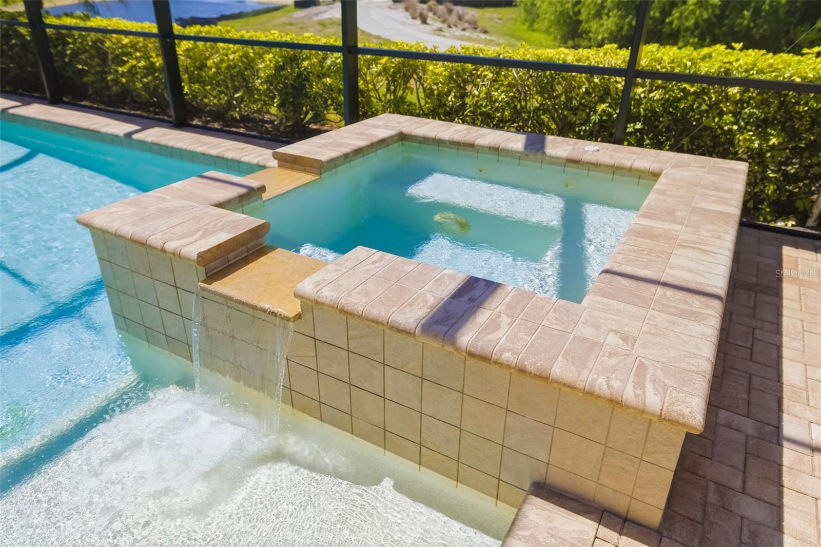 SARASOTA NATIONAL - Residential