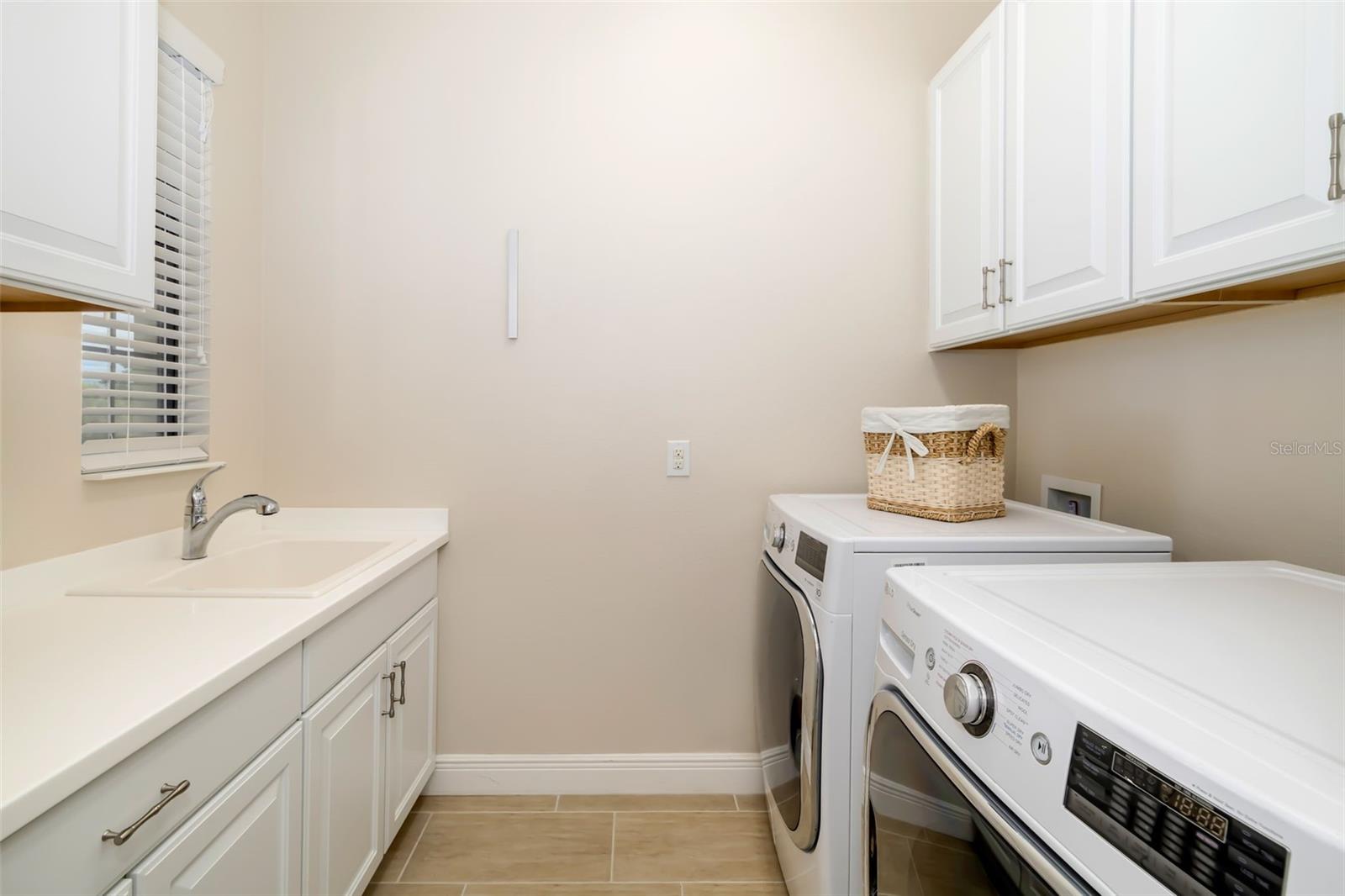 SARASOTA NATIONAL - Residential