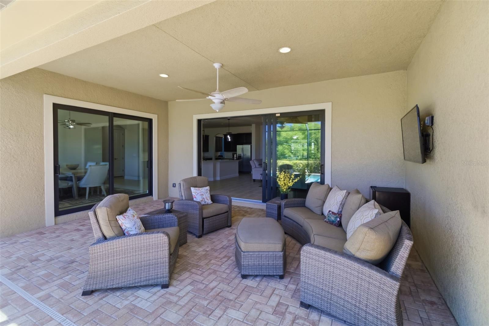 SARASOTA NATIONAL - Residential