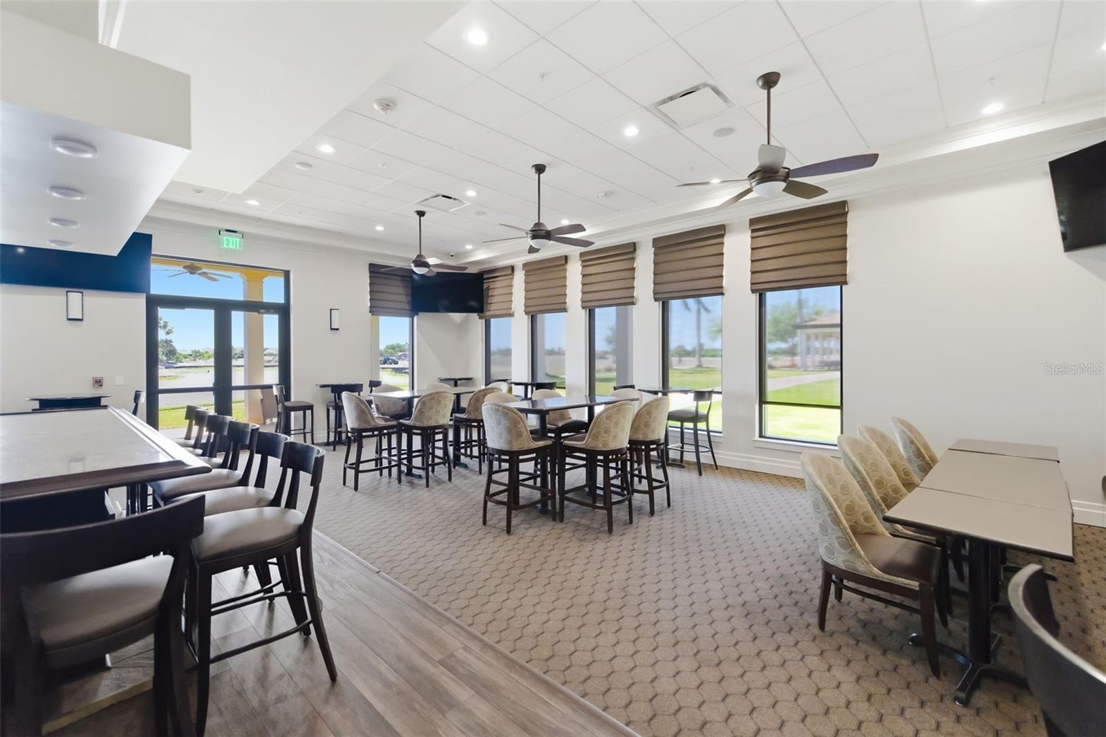 SARASOTA NATIONAL - Residential