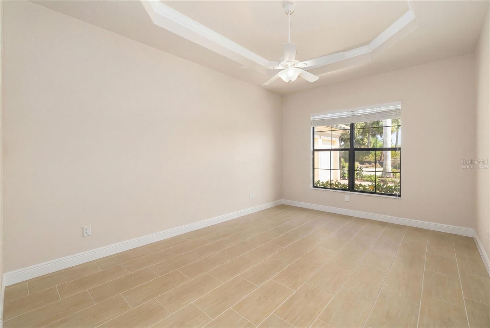 SARASOTA NATIONAL - Residential