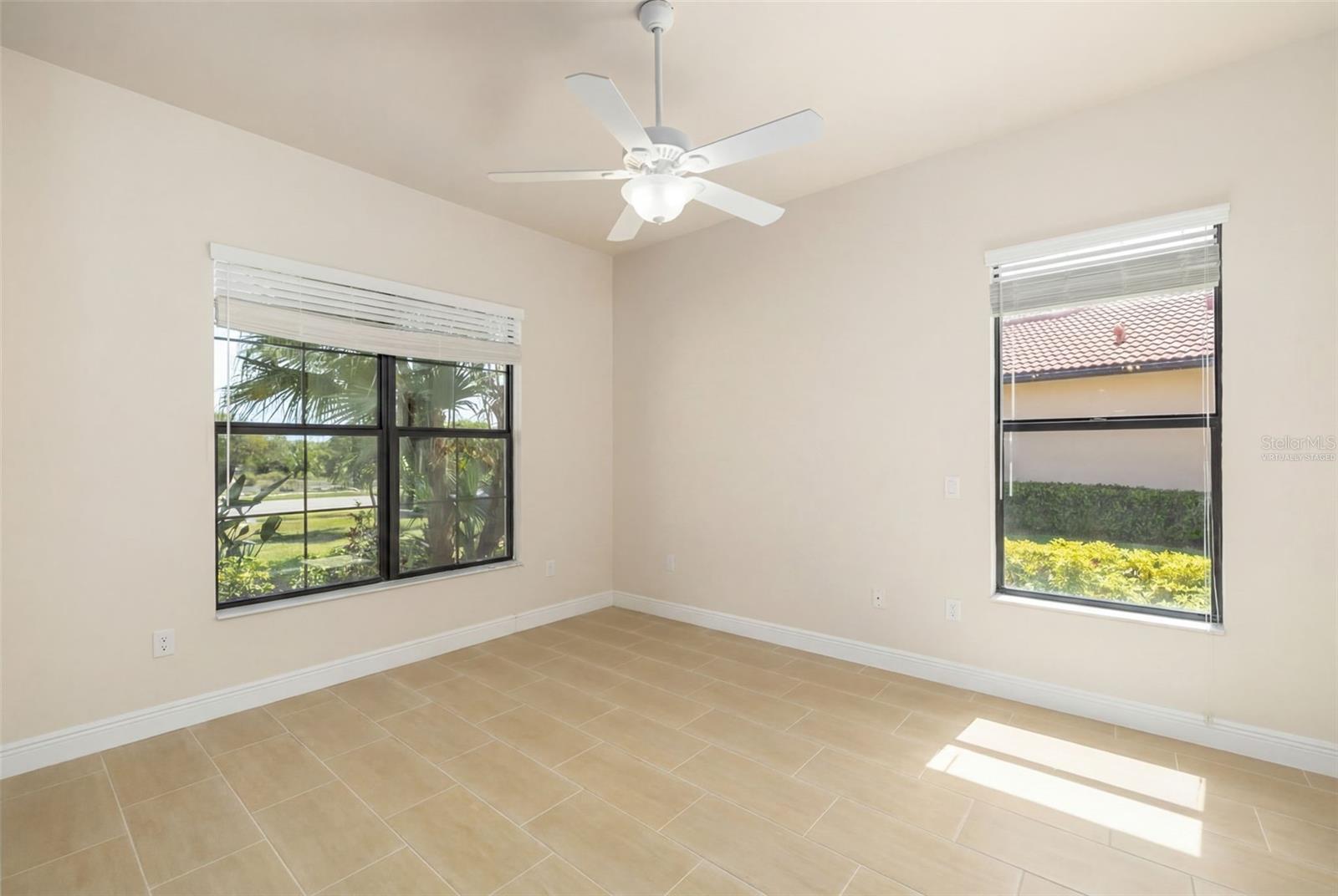 SARASOTA NATIONAL - Residential