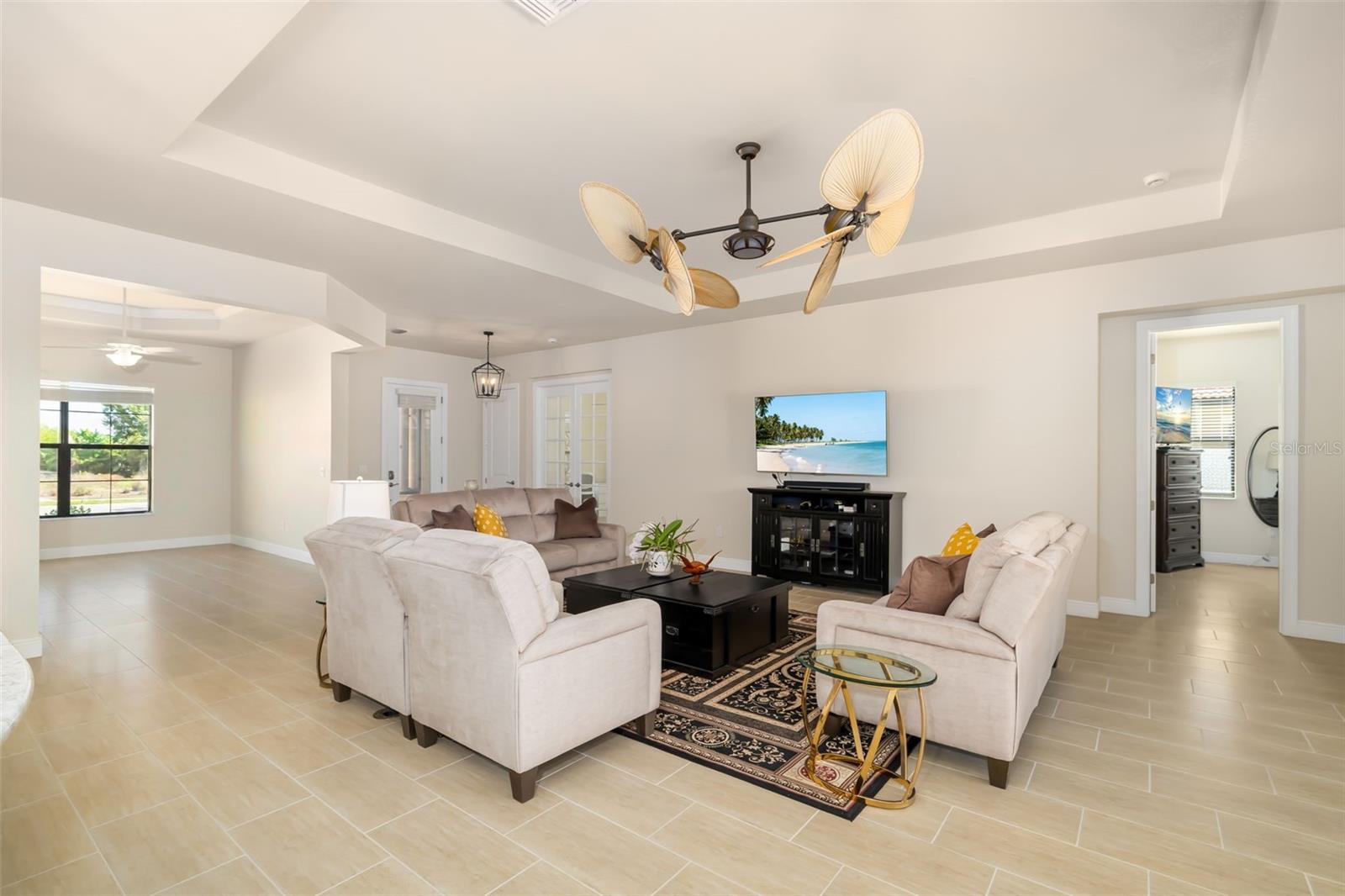 SARASOTA NATIONAL - Residential