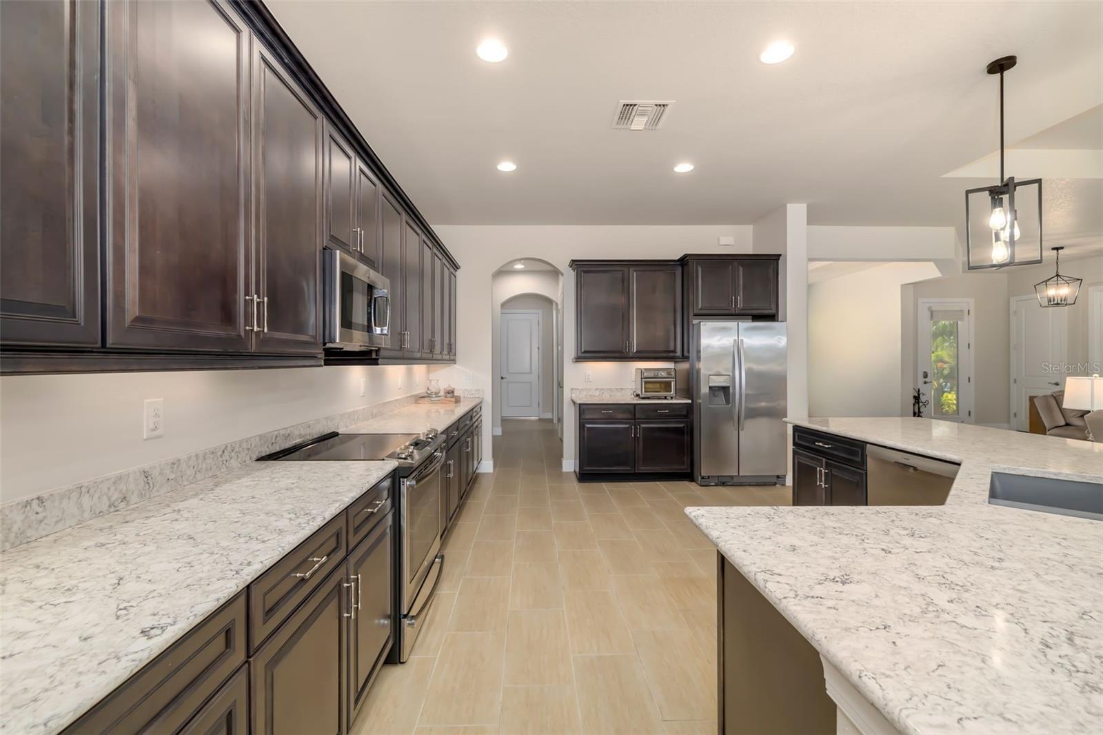 SARASOTA NATIONAL - Residential