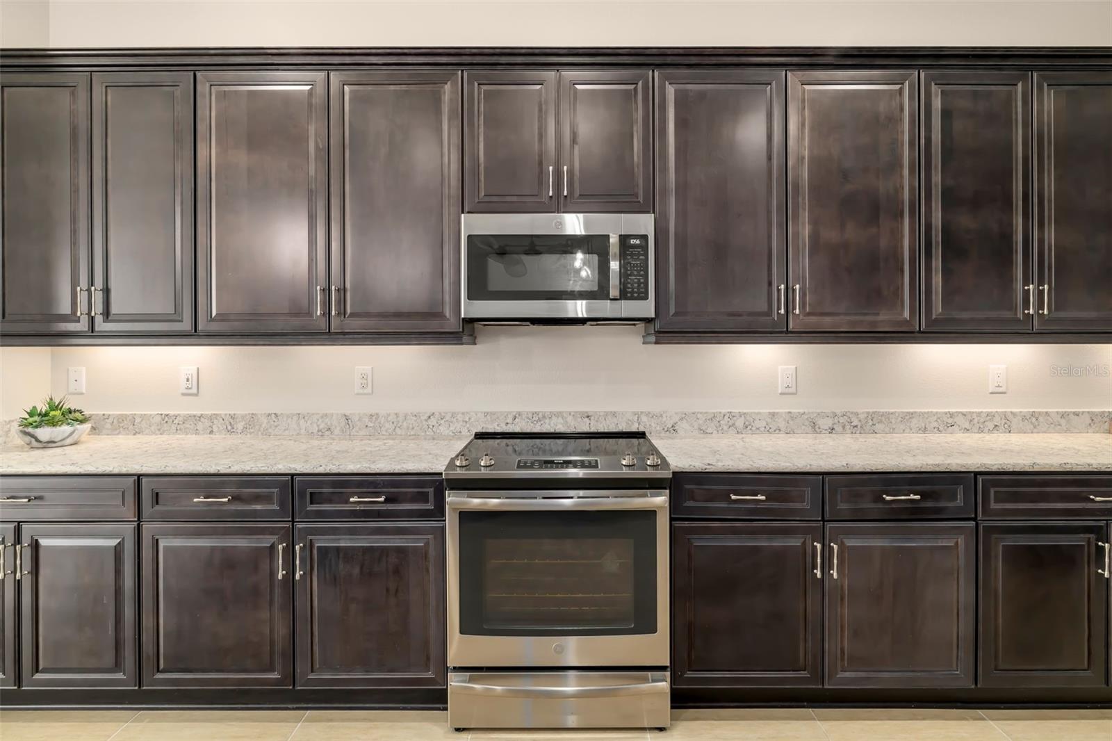 SARASOTA NATIONAL - Residential