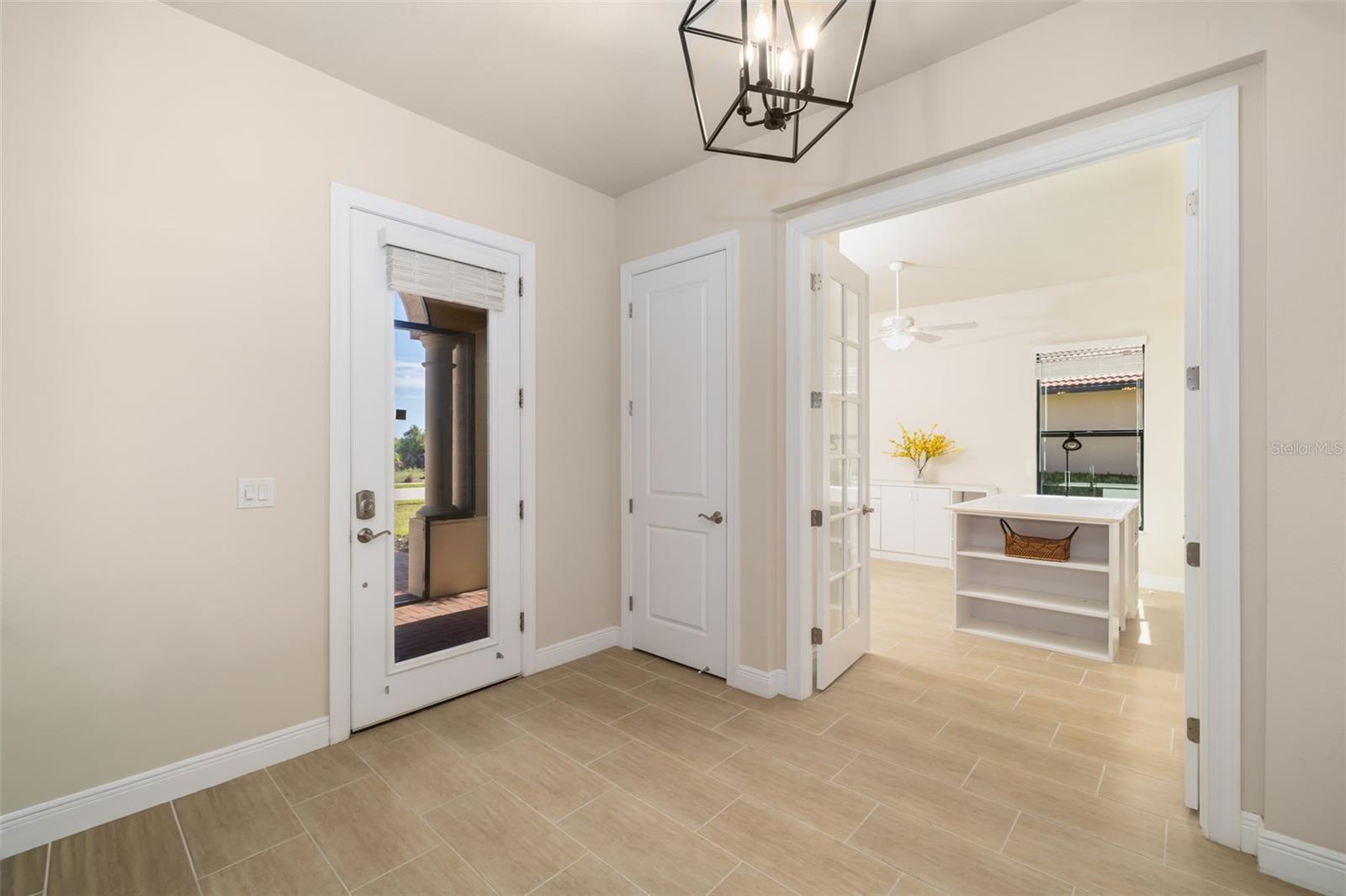 SARASOTA NATIONAL - Residential