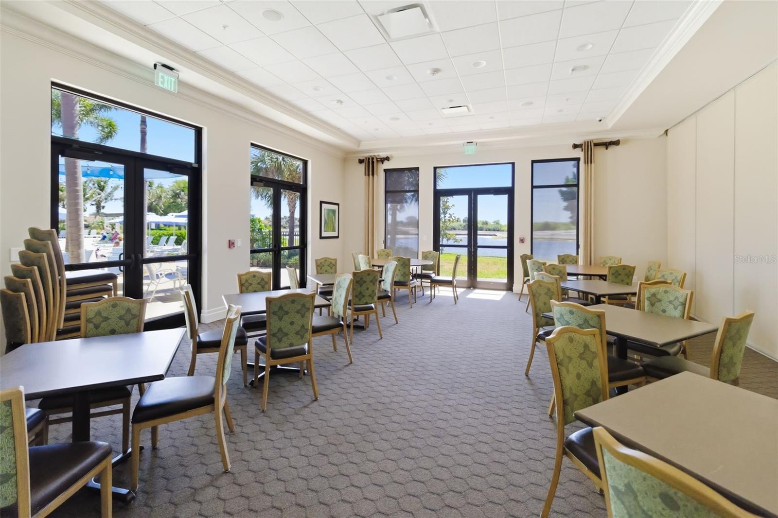 SARASOTA NATIONAL - Residential