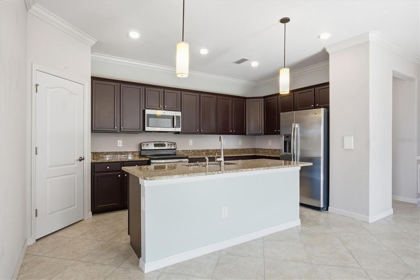 GRAN PARADISO PH 1 - Residential