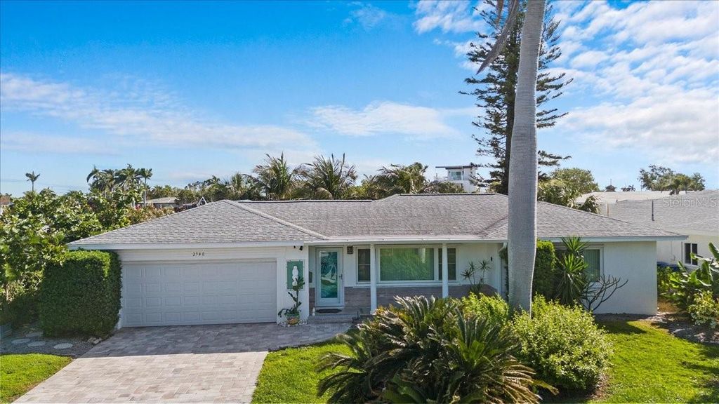 Photo of 2540 S Shore Drive SE, St Petersburg, FL 33705 (MLS # TB8442768)