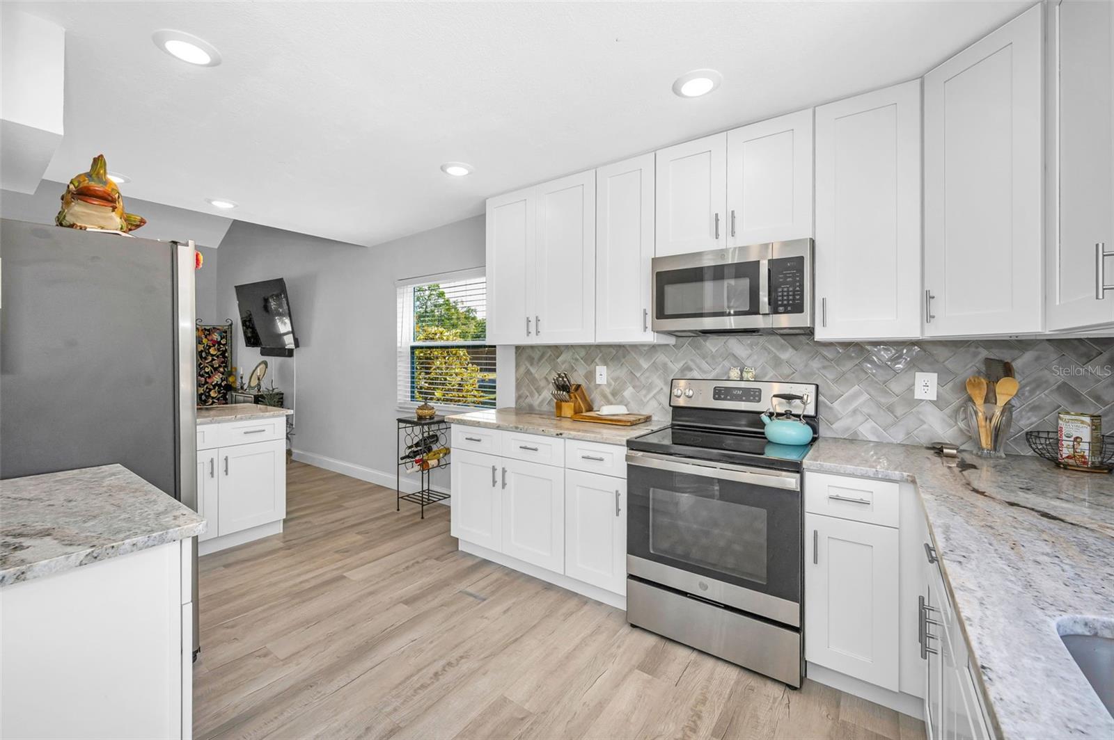 WINDMILL POINTE OF TARPON LAKE UNIT TWO - Residential