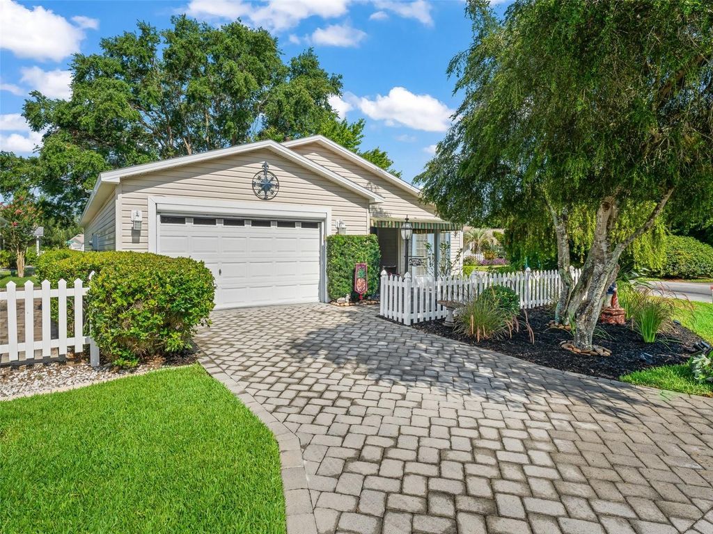 Photo of 17324 SE 82nd Pecan Terrace, The Villages, FL 32162 (MLS # G5097776)