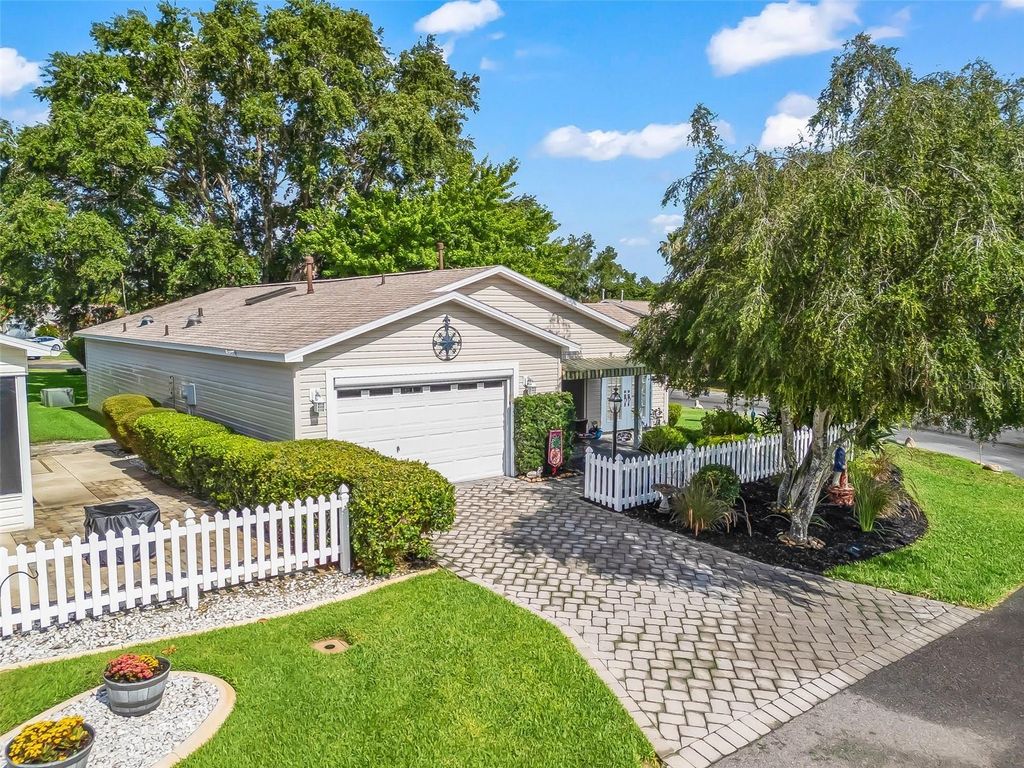 Photo of 17324 SE 82nd Pecan Terrace, The Villages, FL 32162 (MLS # G5097776)