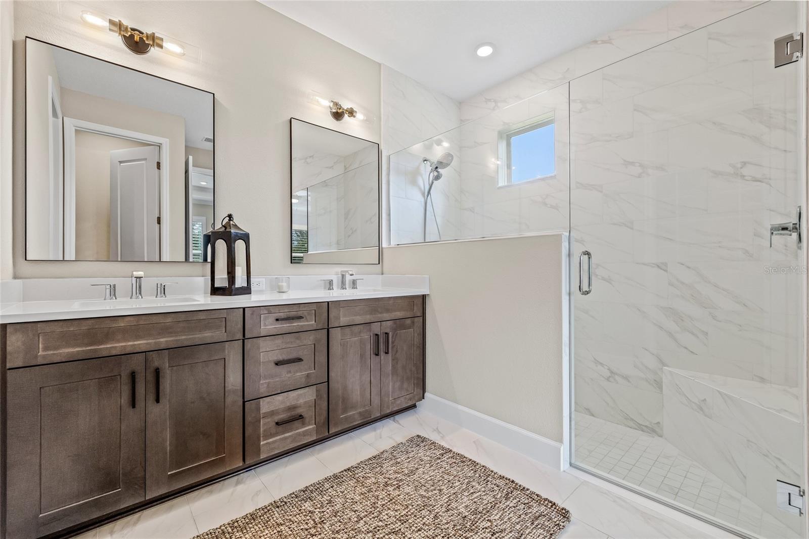 TIBURON - Residential