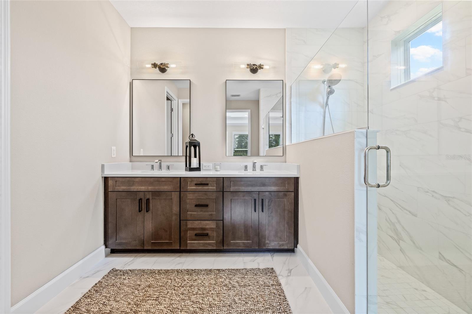 TIBURON - Residential