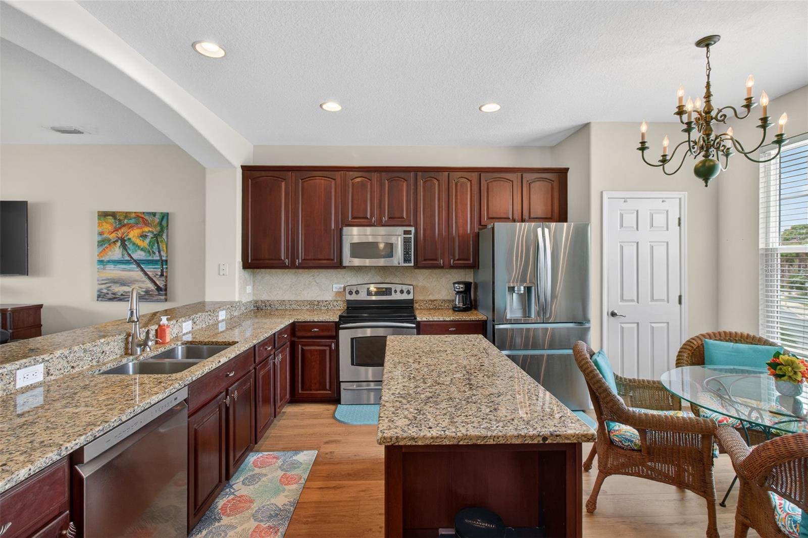 SEMINOLE ISLE TWNHMS - Residential