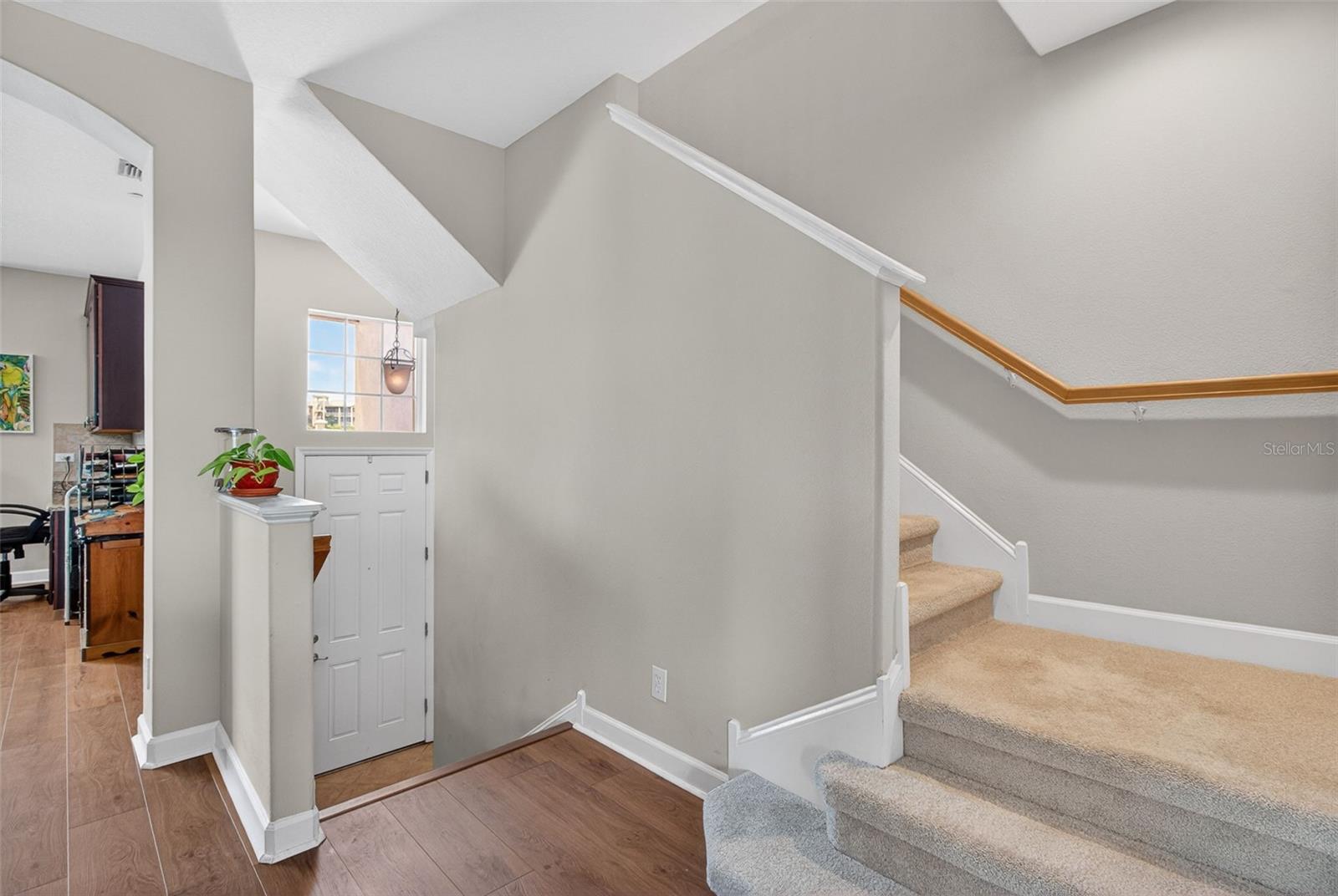 SEMINOLE ISLE TWNHMS - Residential