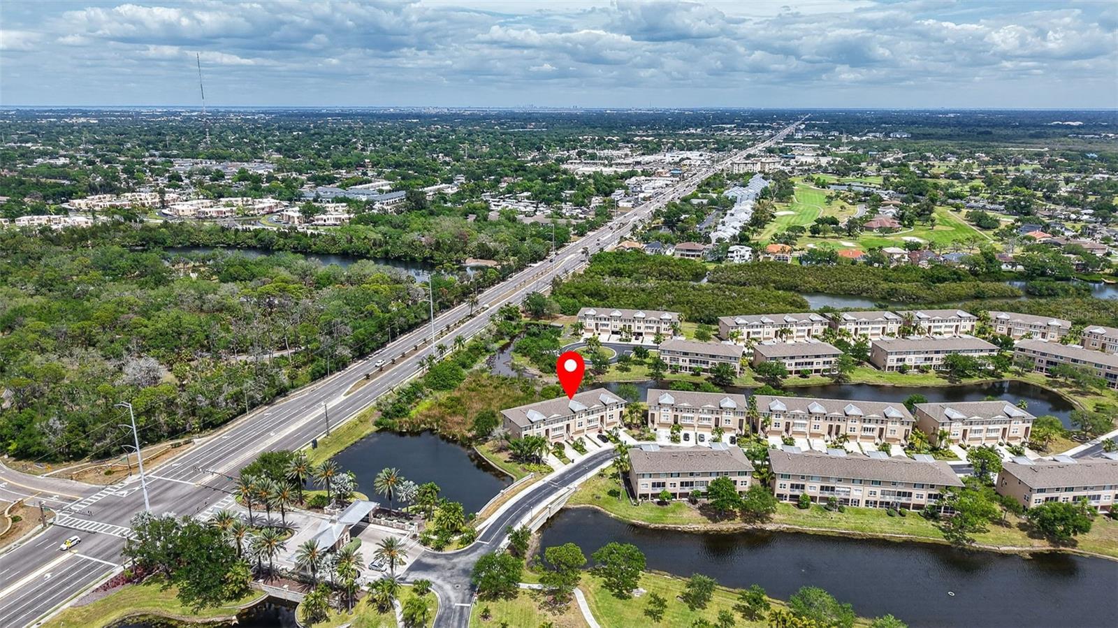 SEMINOLE ISLE TWNHMS - Residential