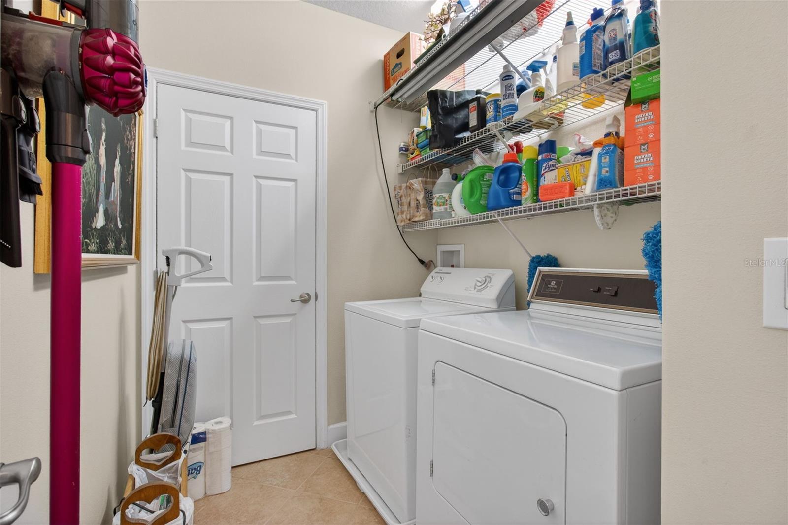 SEMINOLE ISLE TWNHMS - Residential