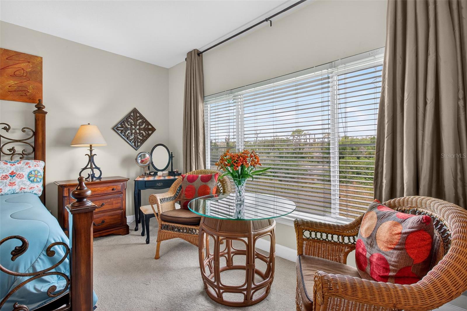 SEMINOLE ISLE TWNHMS - Residential