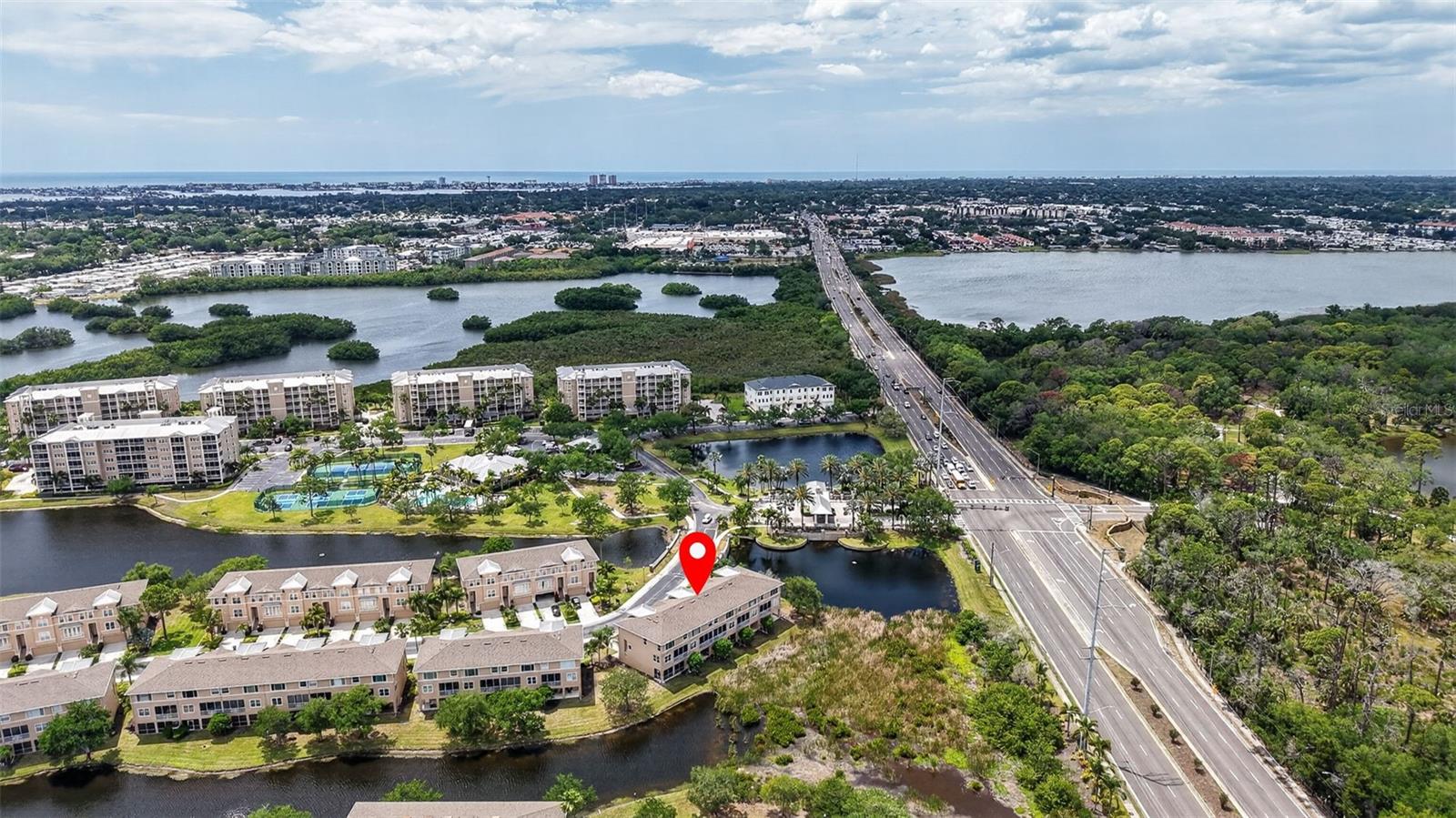 SEMINOLE ISLE TWNHMS - Residential