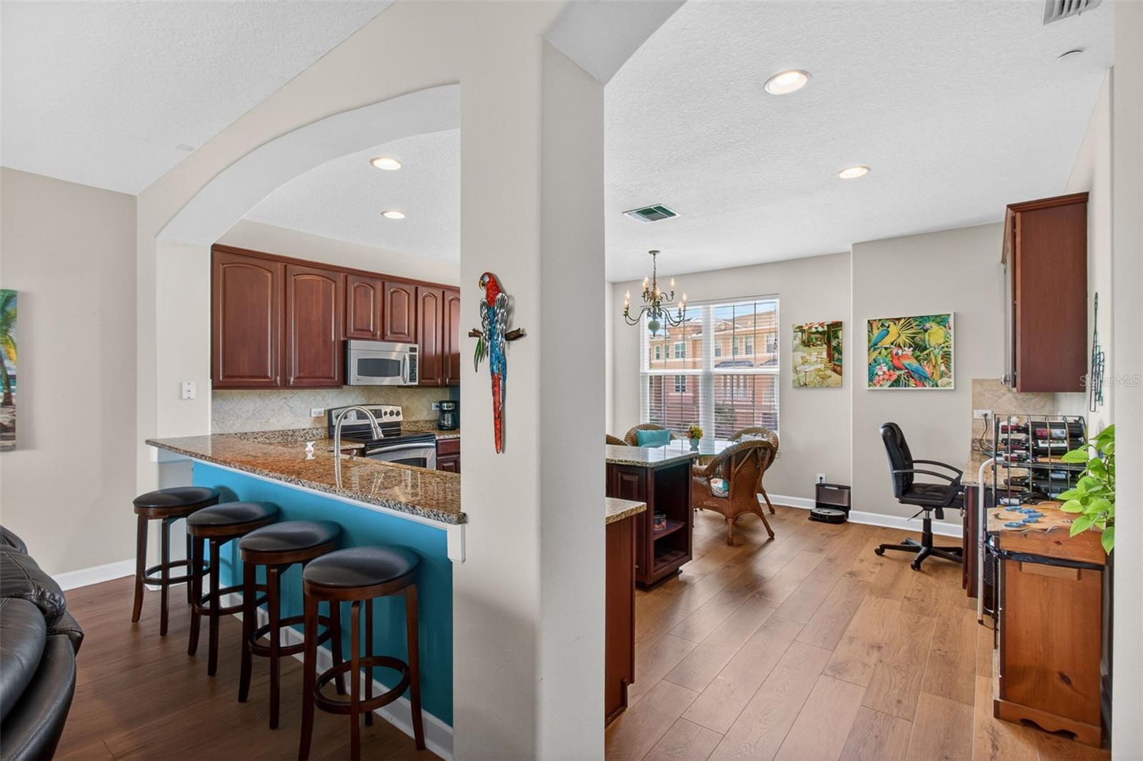 SEMINOLE ISLE TWNHMS - Residential