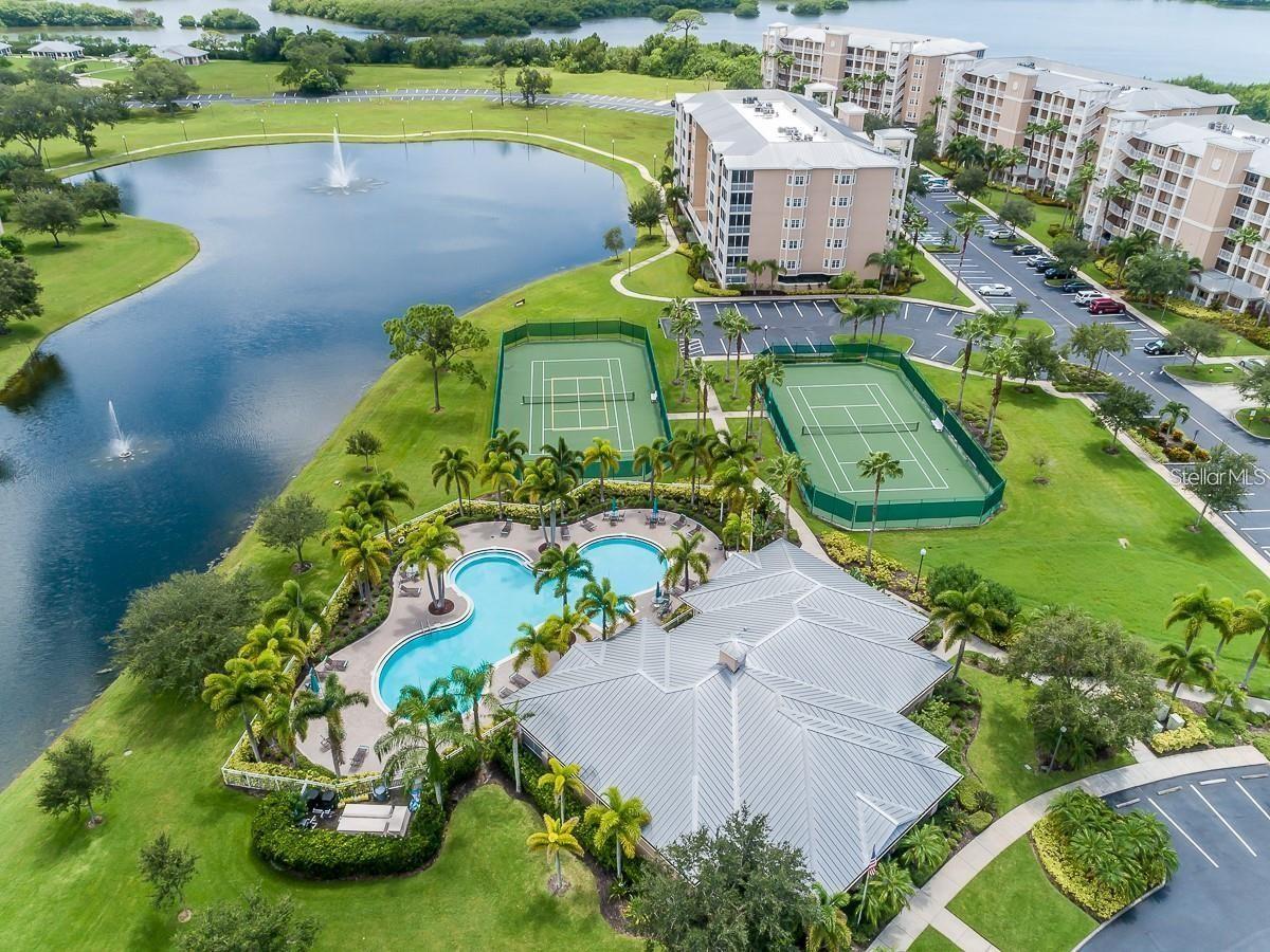 SEMINOLE ISLE TWNHMS - Residential