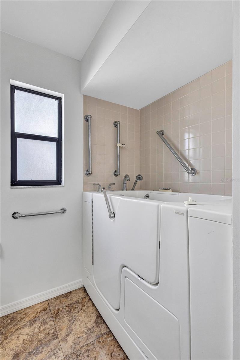 BRIARWOOD UNITS 1&2 - Residential