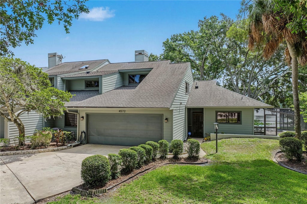 Photo of 4572 N Lake Orlando Parkway #6, Orlando, FL 32808 (MLS # O6435247)