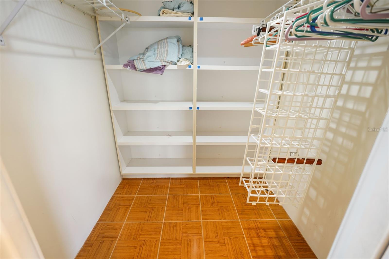 GULF ISLAND BEACH TENNIS - Residential