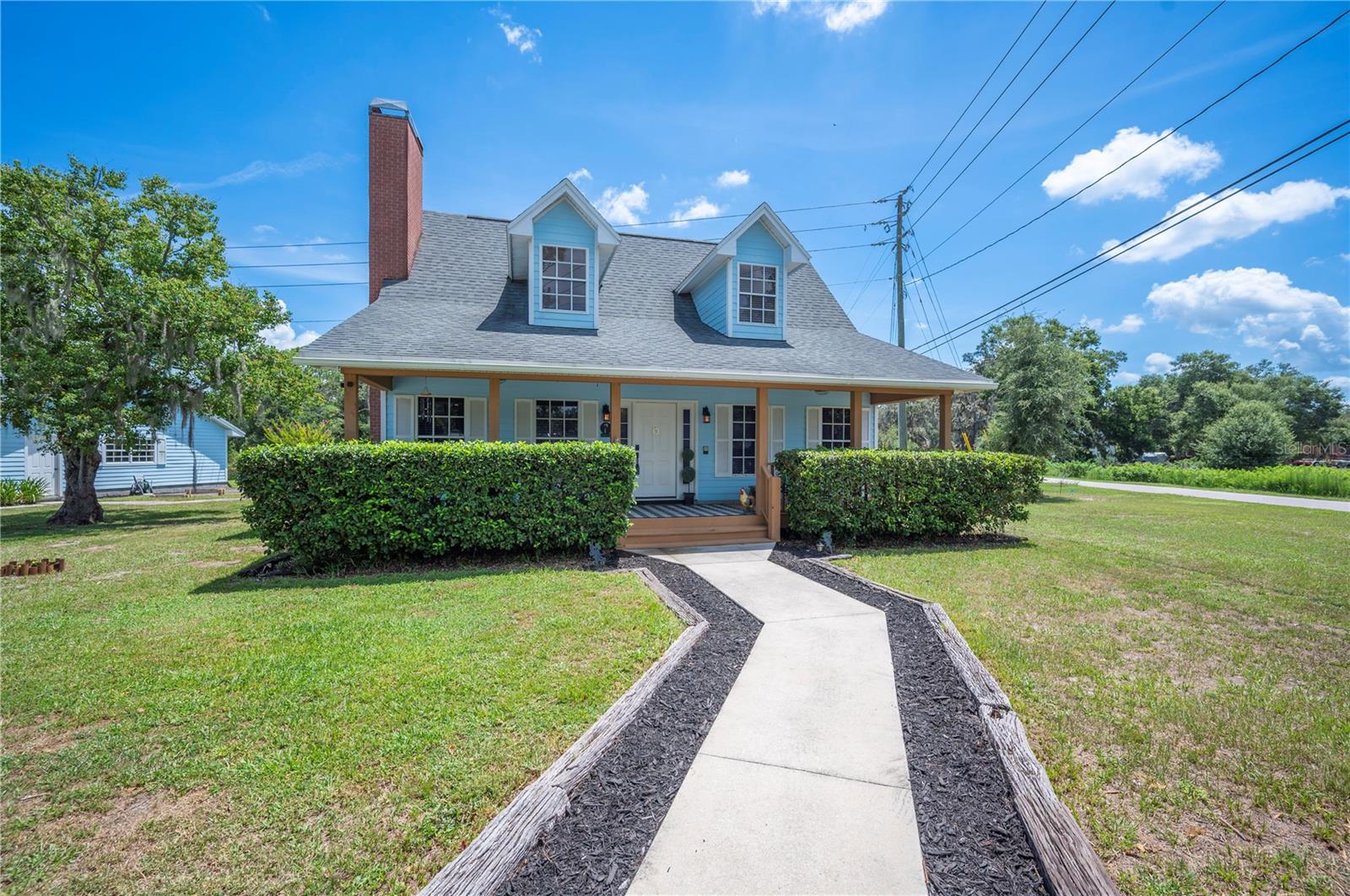 Welcome to 1818 Greenway Drive, a custom-built two-story home by Hickman Homes nestled on a spacious 0.58-acre
lot in a quiet, established neighborhood—with no HOA or CDD fees to worry about! This 3-bedroom, 2-bathroom home
offers over 1,600 square feet of bright, open living space and has been beautifully updated and meticulously maintained.
Step inside and immediately notice the fresh interior paint, new luxury waterproof laminate flooring, updated light
fixtures, and a welcoming layout that blends comfort and functionality. The modernized kitchen features Samsung
stainless steel appliances, a stylish tile backsplash, and connects to a convenient butler’s pantry with laundry area. The
downstairs bedroom offers a private retreat, while the two upstairs bedrooms provide flexible space—either can easily
serve as a primary suite. One upstairs room is currently used as a home office/den, complete with a large closet and the
potential to convert back to a traditional bedroom. Outdoor living is just as inviting, with two covered porches—perfect for
morning coffee or relaxing at sunset. Enjoy the privacy of a screened-in back lanai, which opens to a shaded, artificial
turf dog run—ideal for pets. With durable, hardiplank siding, 2019 A/C, and 2022 hot water heater, all thats left to do is
move in and enjoy! Located just minutes from I-4, Florida Polytechnic University, shopping, dining, and centrally
positioned between Tampa and Orlando, this home is the perfect mix of peace, space, and convenience. Schedule your
private tour today—homes like this don’t come around often!