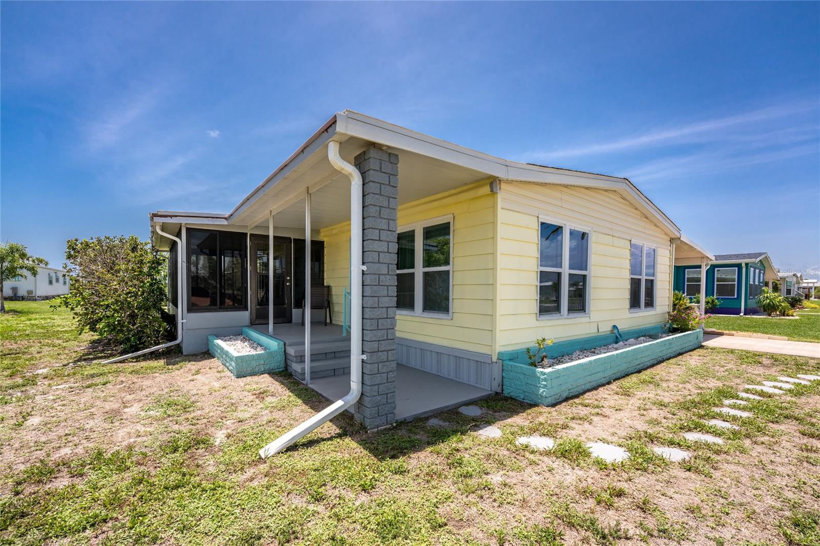 6293 SPARROW LANE