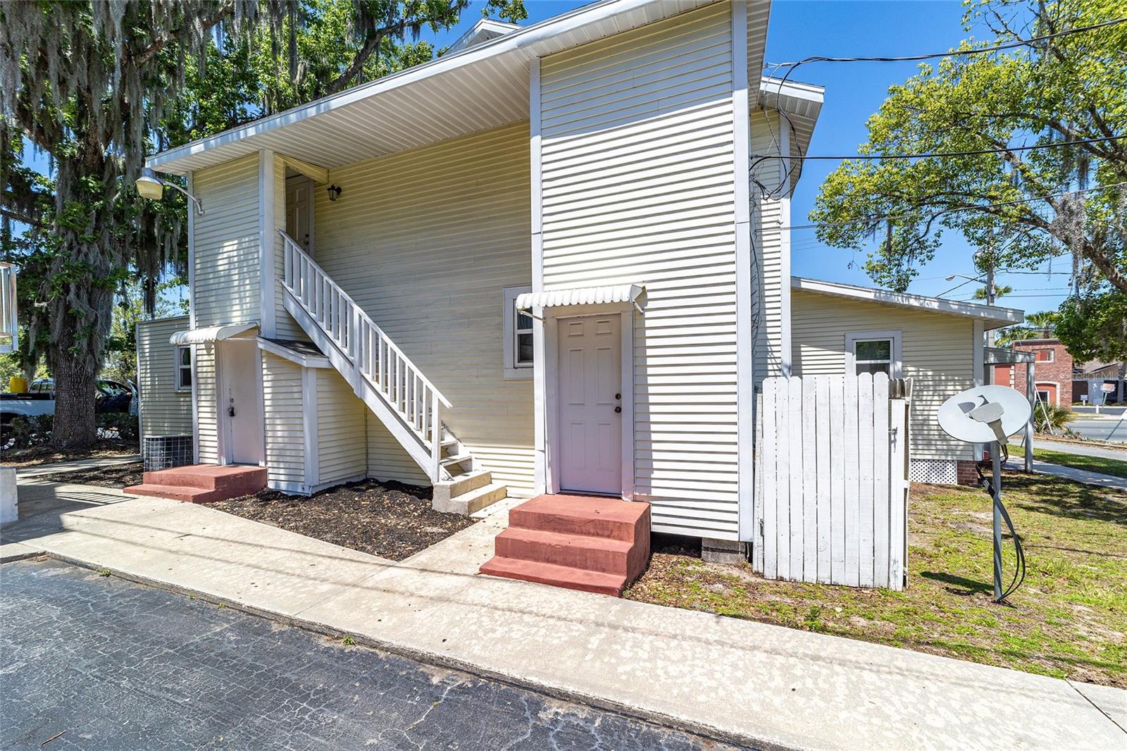 HOMESTEAD - Commercial Sale