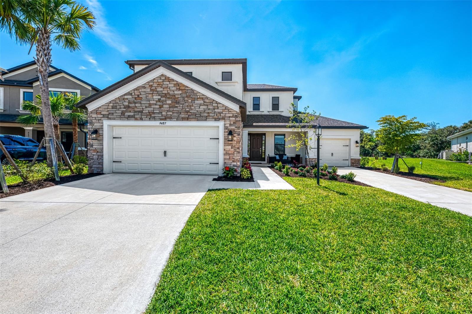 9487 TEQUILA SUNRISE DRIVE
